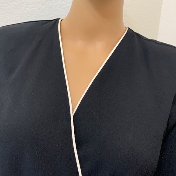 Harlow Dresses Sz 4 Black White Piping Mini Side Tie Wrap Long Sleeves Slimming - Picture 4 of 8